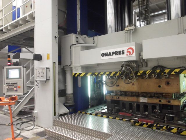 Fagor Arrasate event: NUEVA PRENSA HIDRÁULICA PARA LA FABRICACIÓN DE PIEZAS DE COMPOSITES