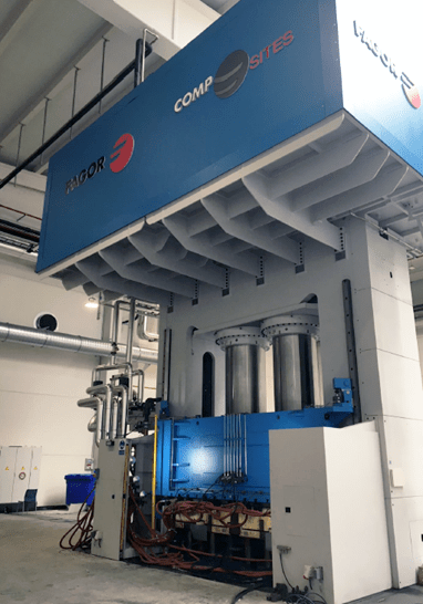 Fagor Arrasate event: FABRICANTE ESPAÑOL DE COMPONENTES EN MATERIALES COMPUESTOS AMPLÍA SU CAPACIDAD PRODUCTIVA CON DOS NUEVAS PRENSAS DE 30.000 KN DE FAGOR ARRASATE